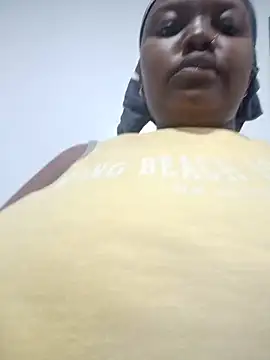 queennapal online show from 06/04/26, 04:44