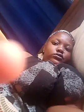 queennapal online show from 04/15/26, 07:36