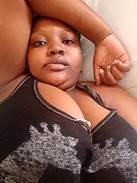 queennapal online show from 04/16/26, 11:33