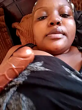 queennapal online show from 04/04/26, 01:17