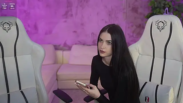 Snapshot of Tina_Breeze chatting on 02/06/25, 01:54 Tina Breeze online show from 02/06/25, 01:54