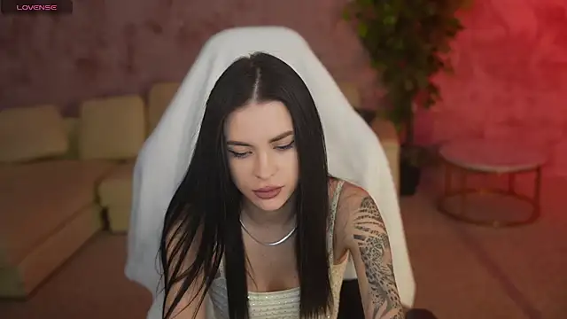 Tina Breeze online show from 05/30/26, 10:21