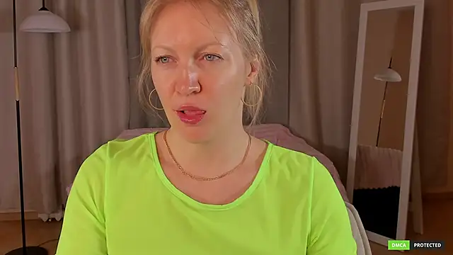 sugamomy online show from 12/03/25, 12:33