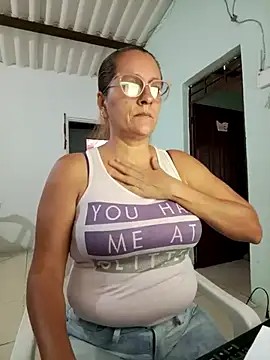 Snapshot of deisy_summers47x chatting on 02/18/25, 12:17 deisy summers47x online show from 02/18/25, 12:17