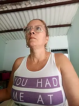 Snapshot of deisy_summers47x chatting on 01/28/25, 03:14 deisy summers47x online show from 01/28/25, 03:14
