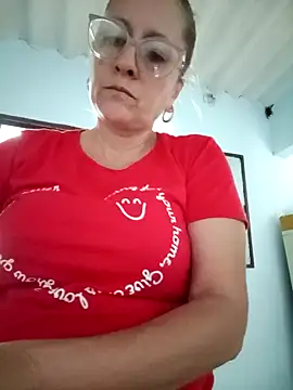 Snapshot of deisy_summers47x chatting on 02/11/25, 03:08 deisy summers47x online show from 02/11/25, 03:08