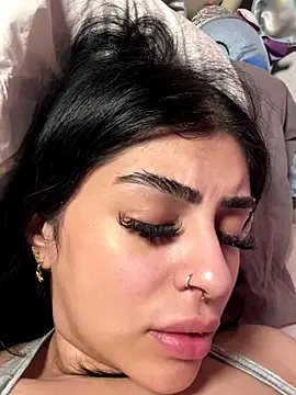 ThickerThanYoBitch online show from 10/13/25, 04:52