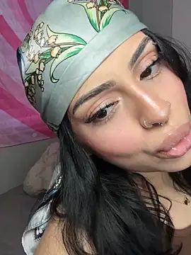 ThickerThanYoBitch online show from 03/15/26, 02:02