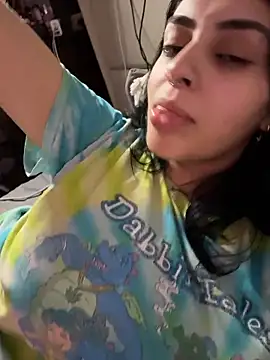 ThickerThanYoBitch online show from 11/14/25, 07:06