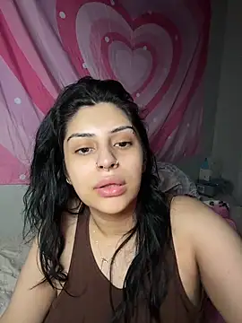 ThickerThanYoBitch online show from 04/25/26, 09:01