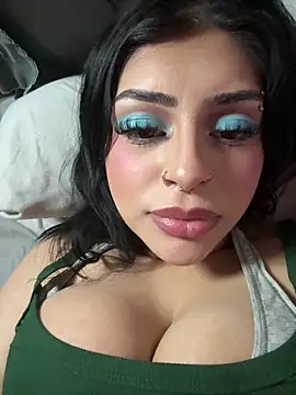 ThickerThanYoBitch online show from 03/19/26, 07:52