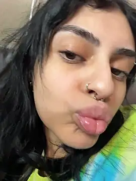 ThickerThanYoBitch online show from 11/15/25, 03:16