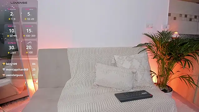 Kimberlylenox  online show from 03/12/25, 12:09