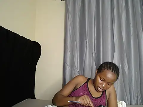 Snapshot of tasha_kimmy chatting on 11/05/25, 04:21 tasha kimmy online show from 11/05/25, 04:21