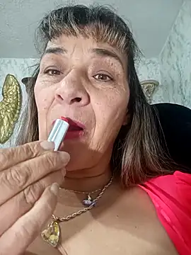 Snapshot of biancchi chatting on 11/30/25, 09:04 biancchi online show from 11/30/25, 09:04