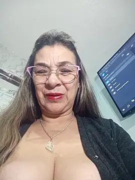 Snapshot of biancchi chatting on 09/09/25, 09:30 biancchi online show from 09/09/25, 09:30