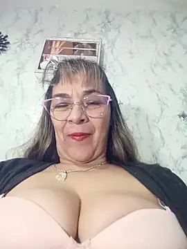 Snapshot of biancchi chatting on 09/26/25, 09:32 biancchi online show from 09/26/25, 09:32