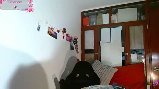 Evethereal online show from 10/13/25, 04:25