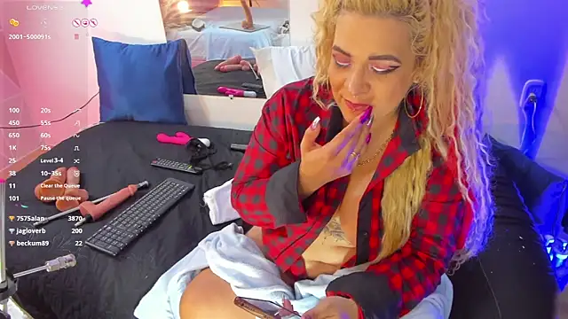 natasha rodriguez1  online show from 02/05/25, 09:36