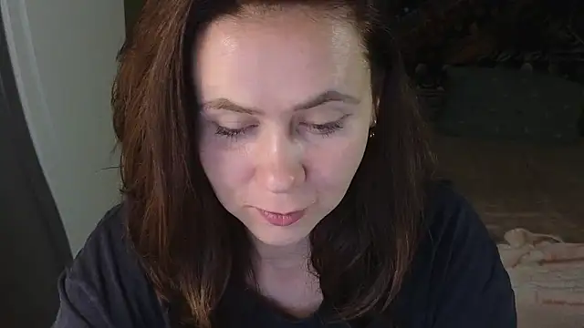 Snapshot of Riley_Roo chatting on 09/18/25, 03:59 Riley Roo online show from 09/18/25, 03:59