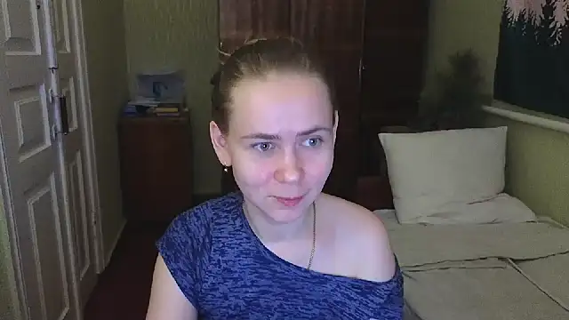 Snapshot of Riley_Roo chatting on 01/13/25, 05:55 Riley Roo online show from 01/13/25, 05:55