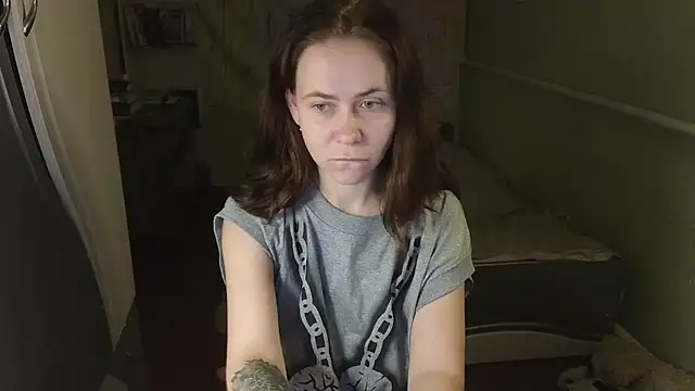 Riley Roo online show from 11/12/25, 04:55