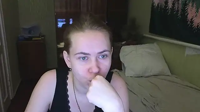Snapshot of Riley_Roo chatting on 01/19/25, 06:21 Riley Roo online show from 01/19/25, 06:21
