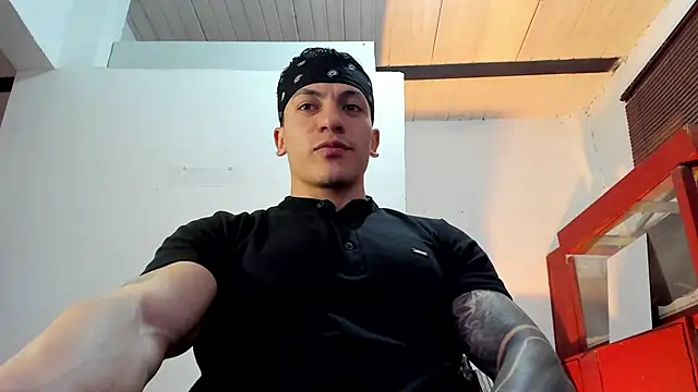 aquiles 51 online show from 10/10/25, 08:42