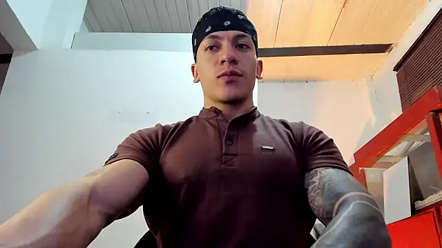 aquiles 51 online show from 10/17/25, 08:43