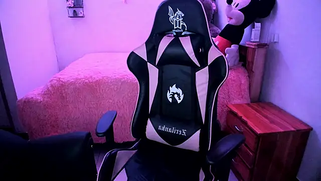 rayza mature 154 online show from 04/12/26, 04:21