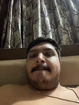 Snapshot of Parth-26 chatting on 06/10/26, 06:20 Parth-26 online show from 06/10/26, 06:20