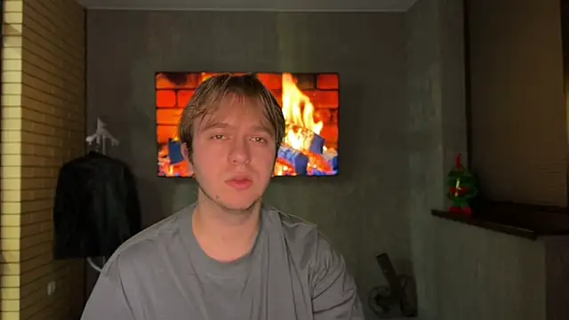 kiopiggy online show from 12/20/25, 03:26