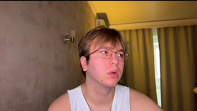 kiopiggy online show from 11/12/25, 07:01