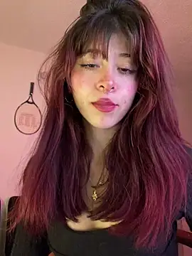 SuzzyyM online show from 06/07/26, 11:21