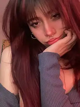 SuzzyyM online show from 05/25/26, 11:03