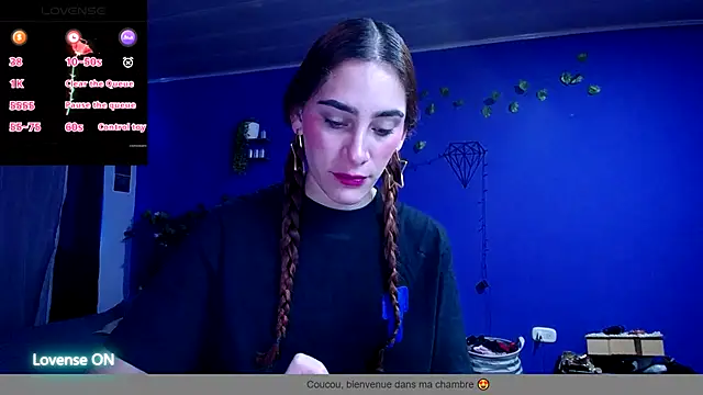 IsaBaileys  online show from 09/29/25, 09:20