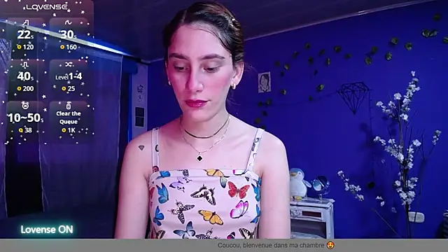 IsaBaileys  online show from 10/05/25, 08:10