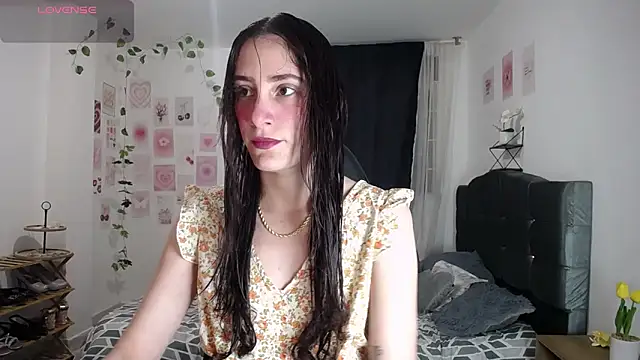 IsaBaileys  online show from 05/29/26, 01:44