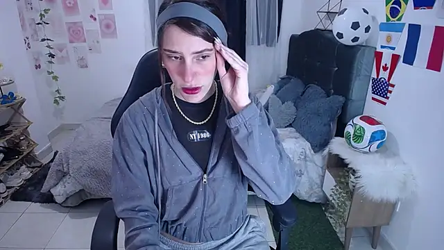 IsaBaileys  online show from 06/16/26, 03:28