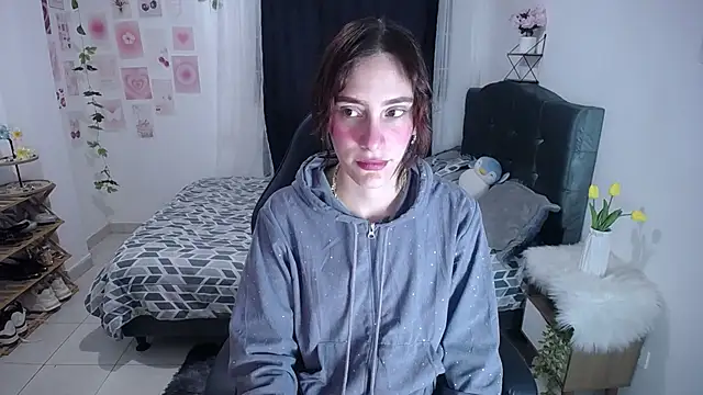 IsaBaileys  online show from 06/10/26, 02:02