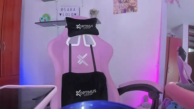 saralolo420 online show from 11/27/25, 12:22