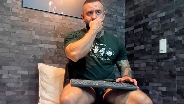 BruceDallas online show from 07/16/26, 04:31