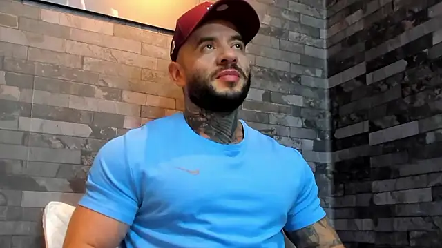 BruceDallas online show from 01/07/26, 01:54