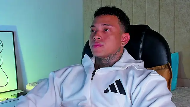 Stiven collins online show from 03/29/26, 01:40