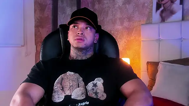 Stiven collins online show from 04/01/26, 06:26