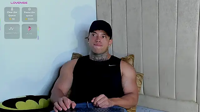 Stiven collins online show from 05/19/26, 05:03