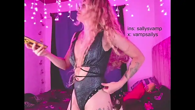 Snapshot of galatea_tantric chatting on 11/19/25, 04:01 galatea tantric online show from 11/19/25, 04:01