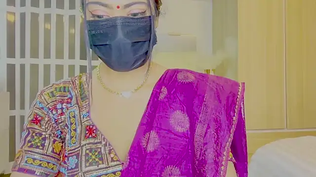 Monalisadon018 online show from 04/05/26, 05:52