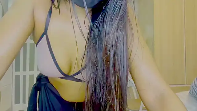 Monalisadon018 online show from 04/04/26, 07:59