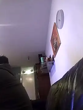 Snapshot of Knuffelstaaf123 chatting on 03/19/25, 05:28 Knuffelstaaf123 online show from 03/19/25, 05:28